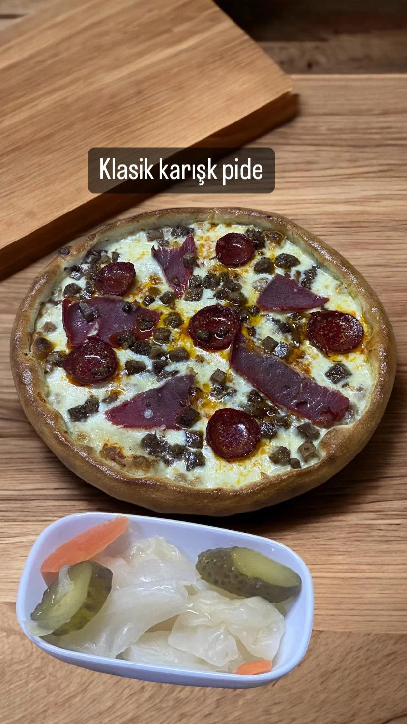 Karışık Pide - Toraman Karadeniz Pide